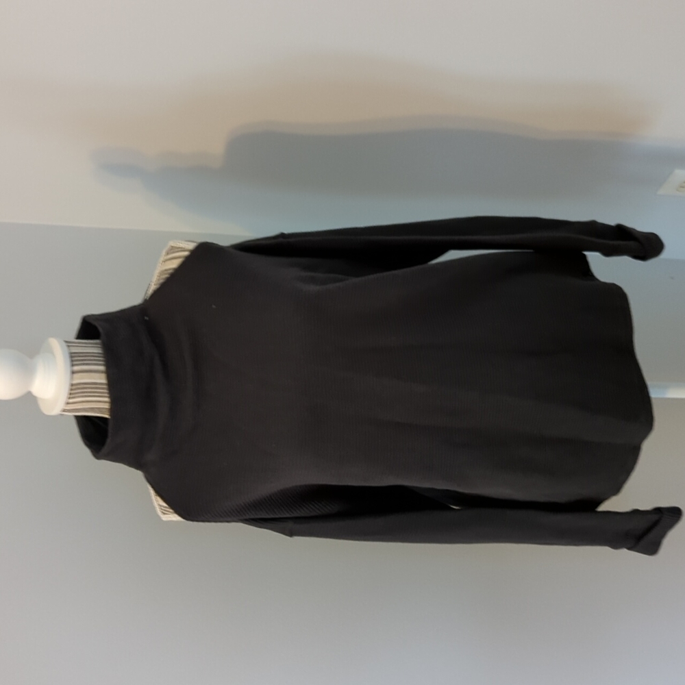 Varley black long sleeve top with slits on shoulde